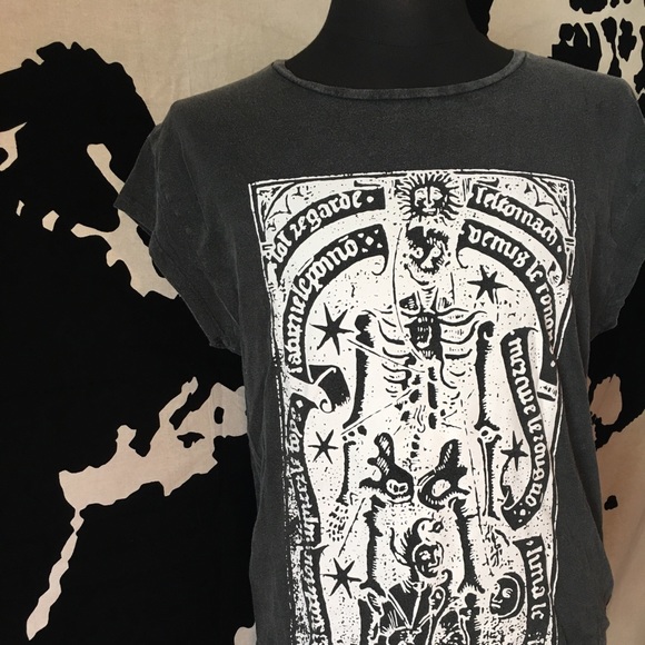 Obey graphic long tee - Picture 2 of 3